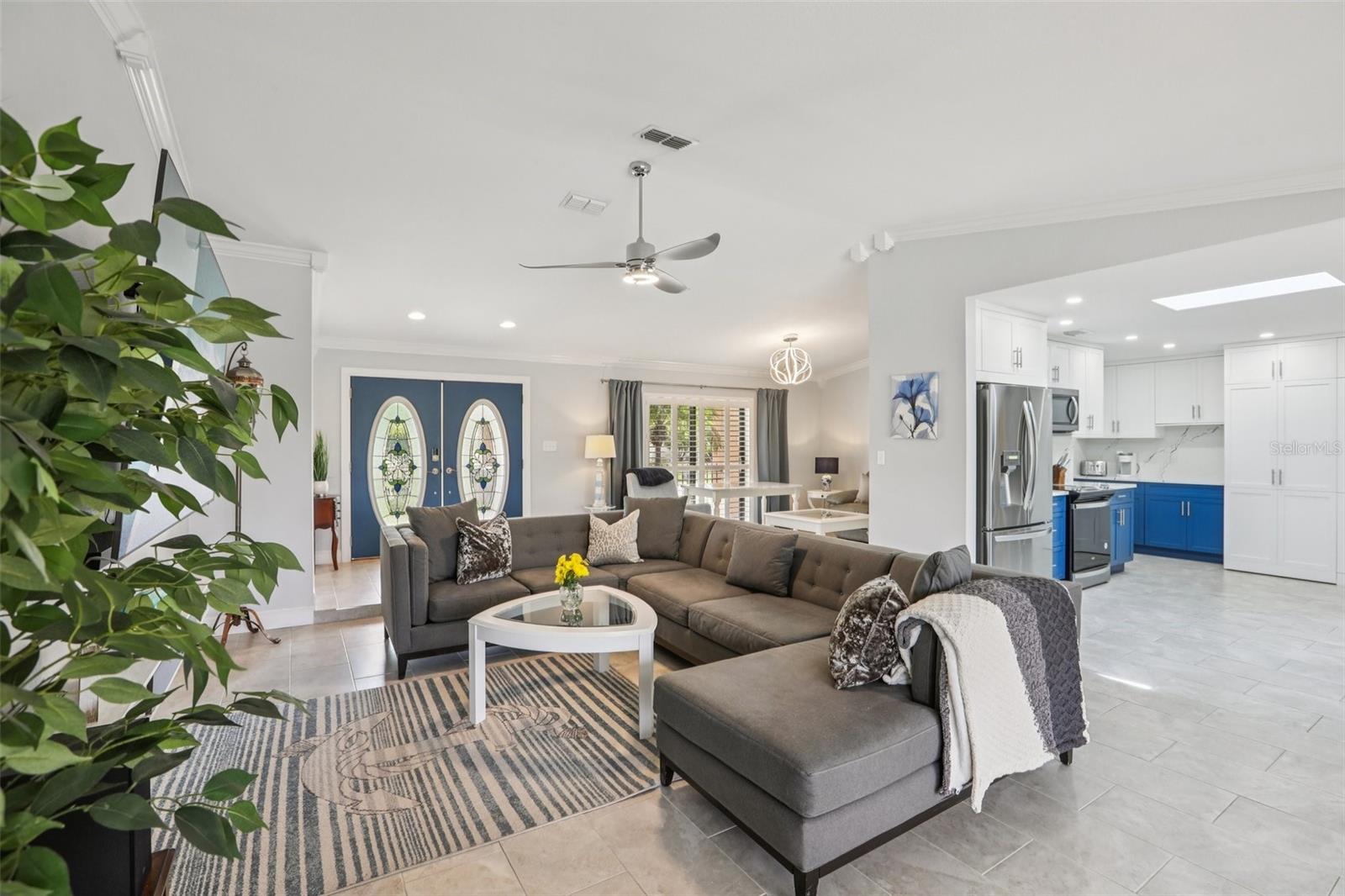 Image 7 of 34 For 5916 Oakhurst Drive