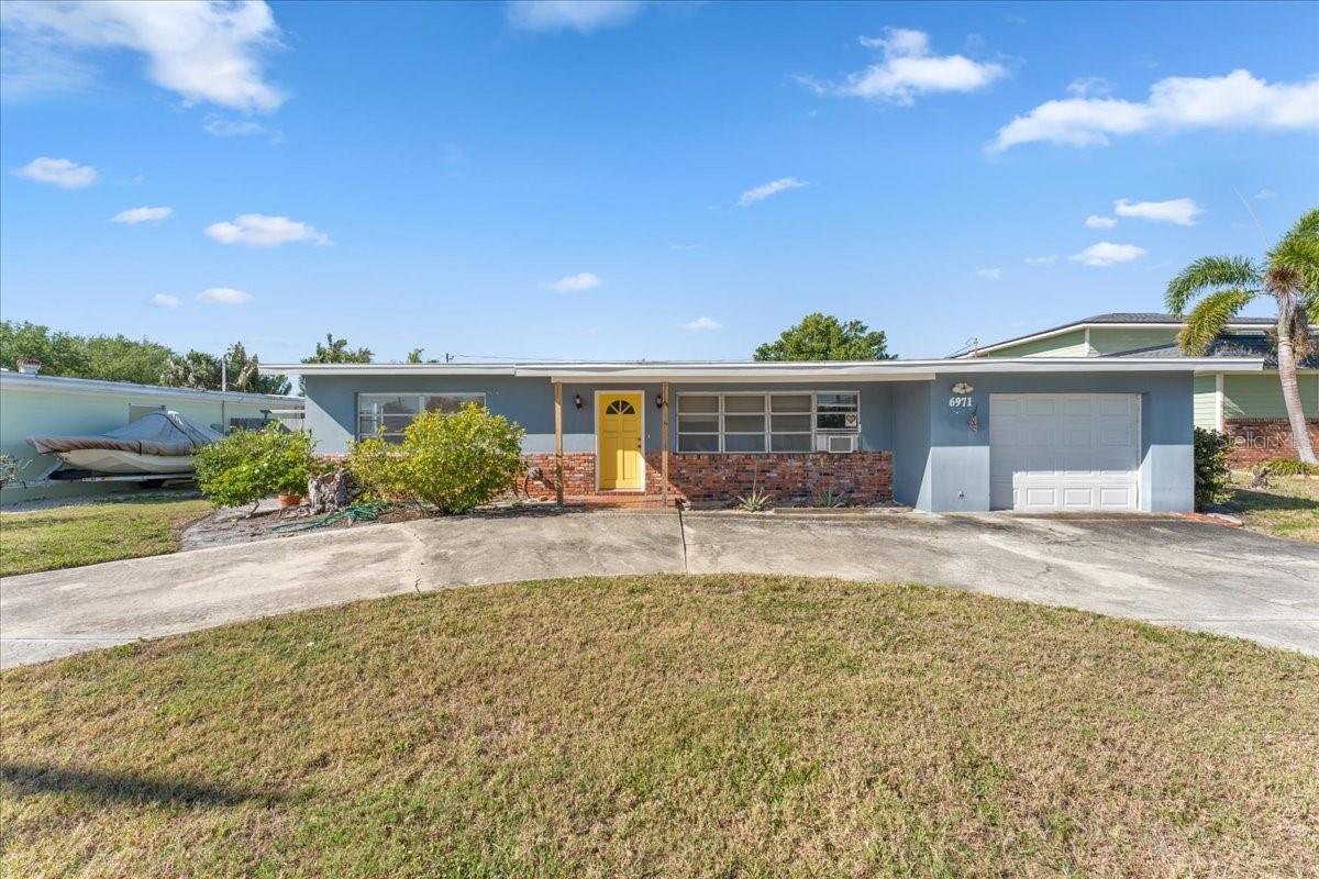 Details for 6971 Grande Vista Way S, ST PETERSBURG, FL 33707