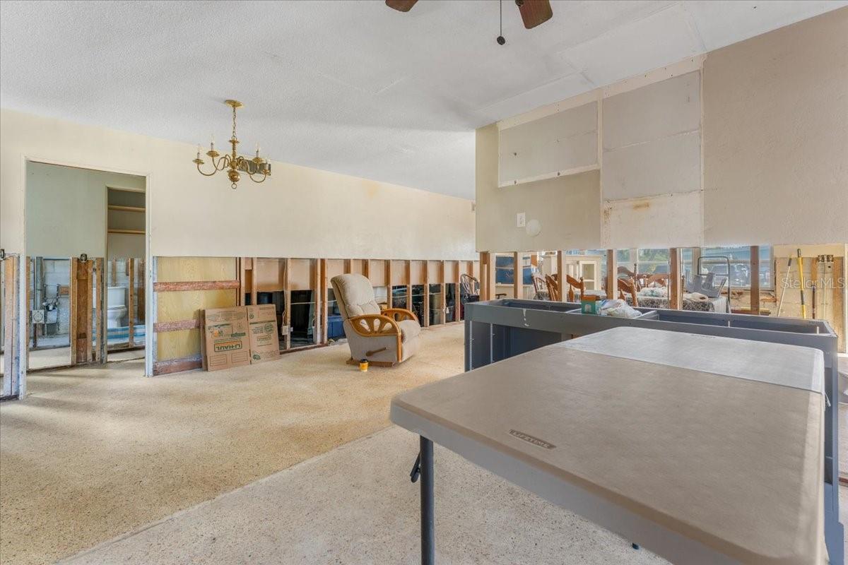 Image 14 of 35 For 6971 Grande Vista Way S