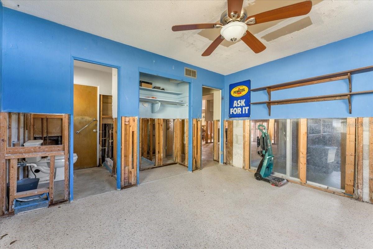 Image 25 of 35 For 6971 Grande Vista Way S