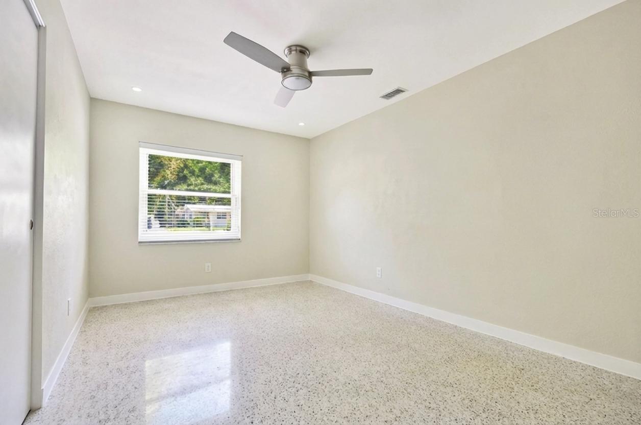 Image 15 of 52 For 807 26th Avenue N