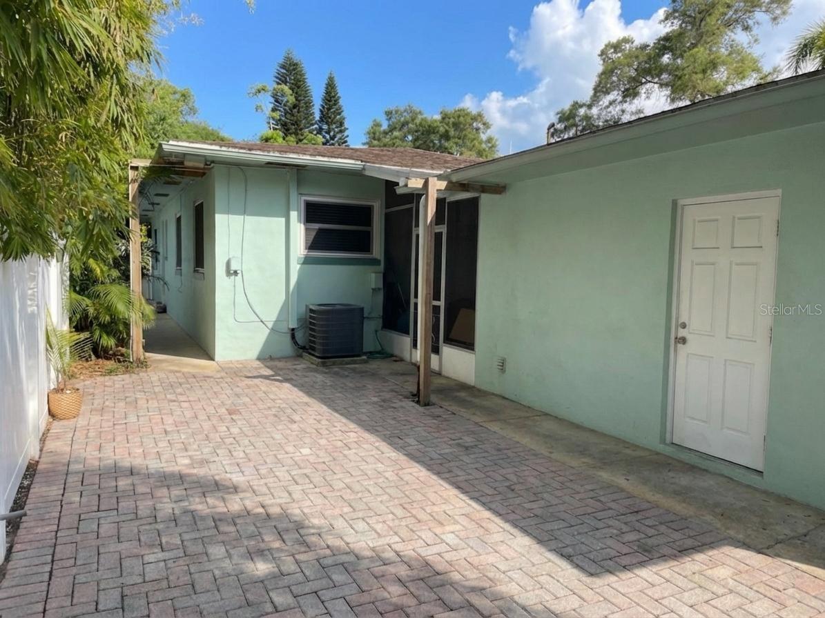 Image 28 of 52 For 807 26th Avenue N