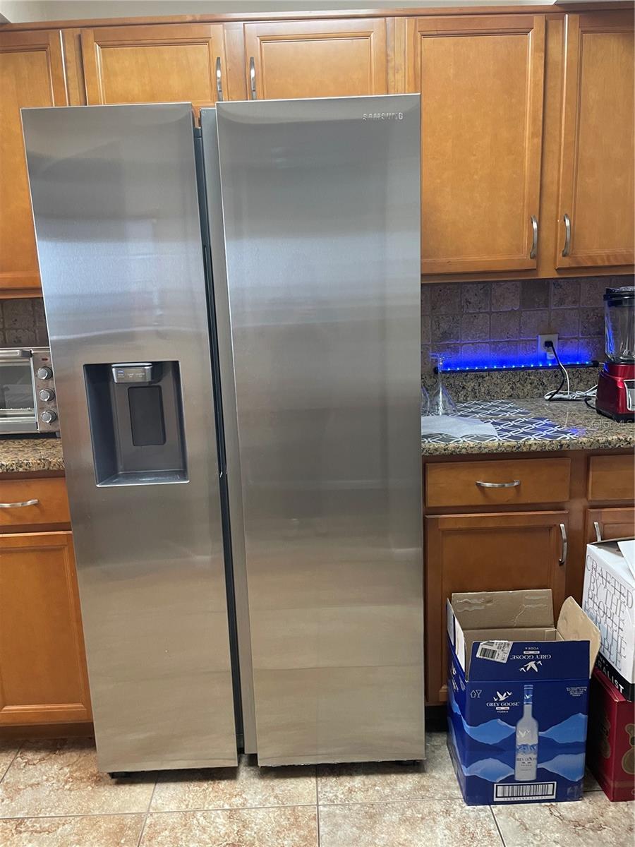 Image 3 of 11 For 5155 Isla Key Boulevard S 307