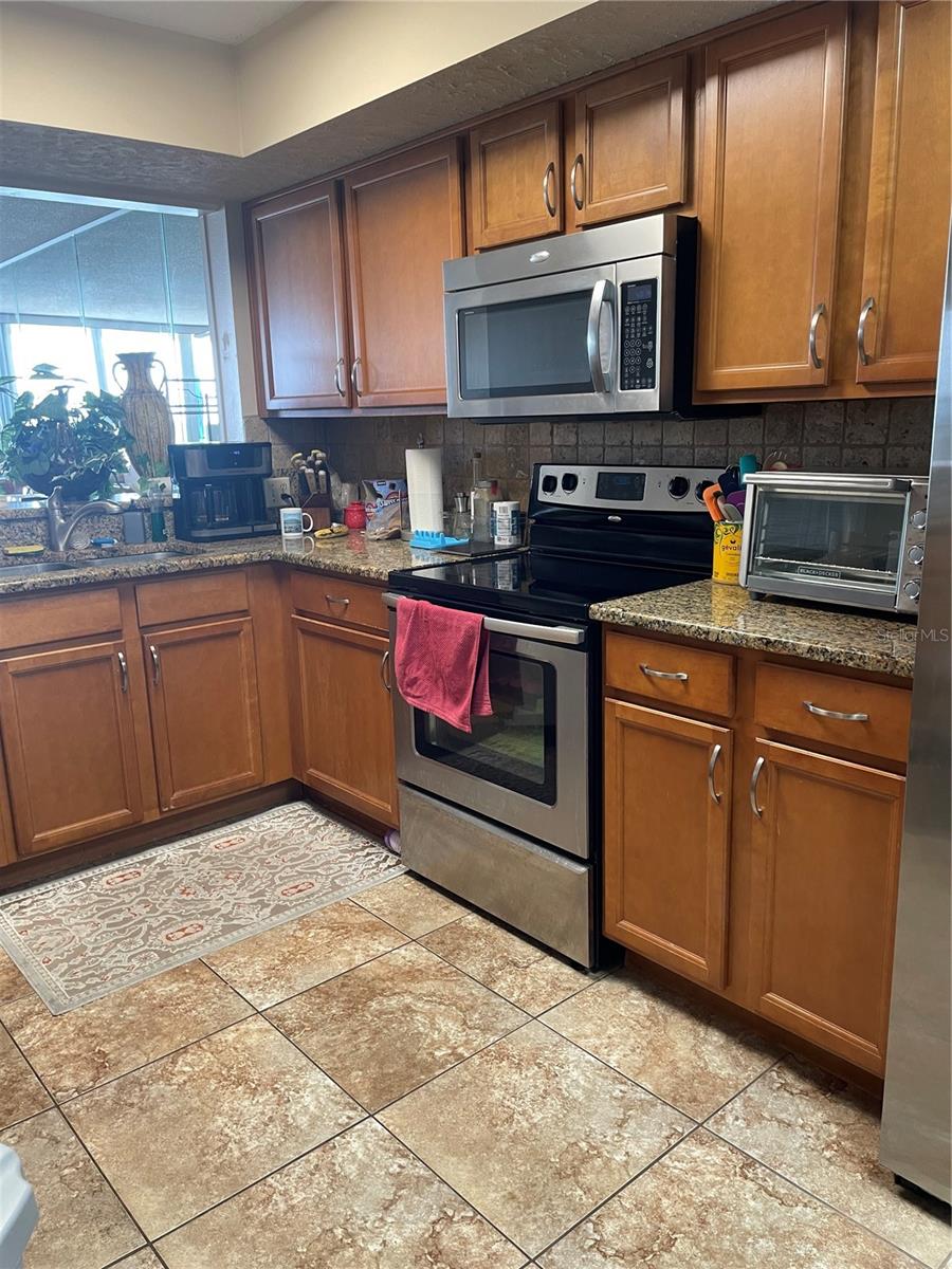 Image 4 of 11 For 5155 Isla Key Boulevard S 307