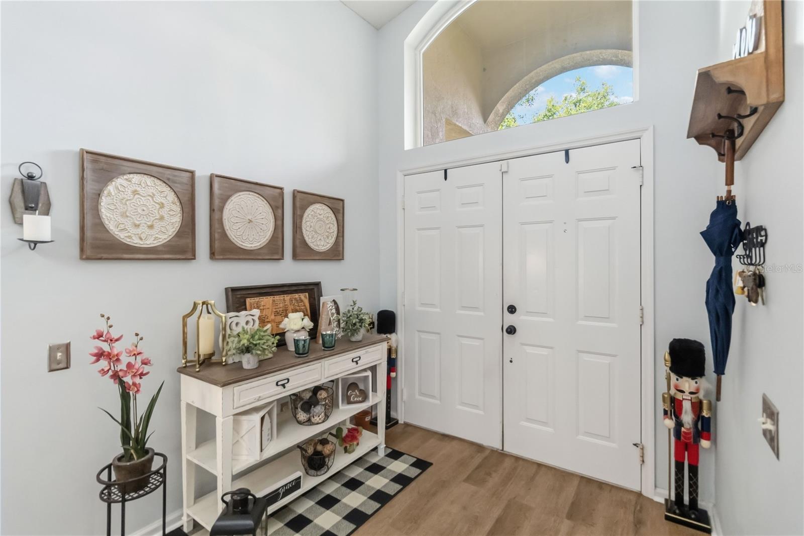 Image 14 of 37 For 148 Weathersfield Avenue