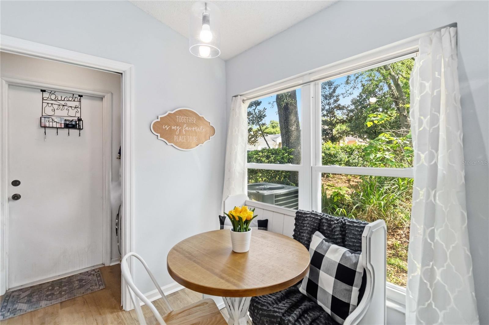 Image 22 of 37 For 148 Weathersfield Avenue