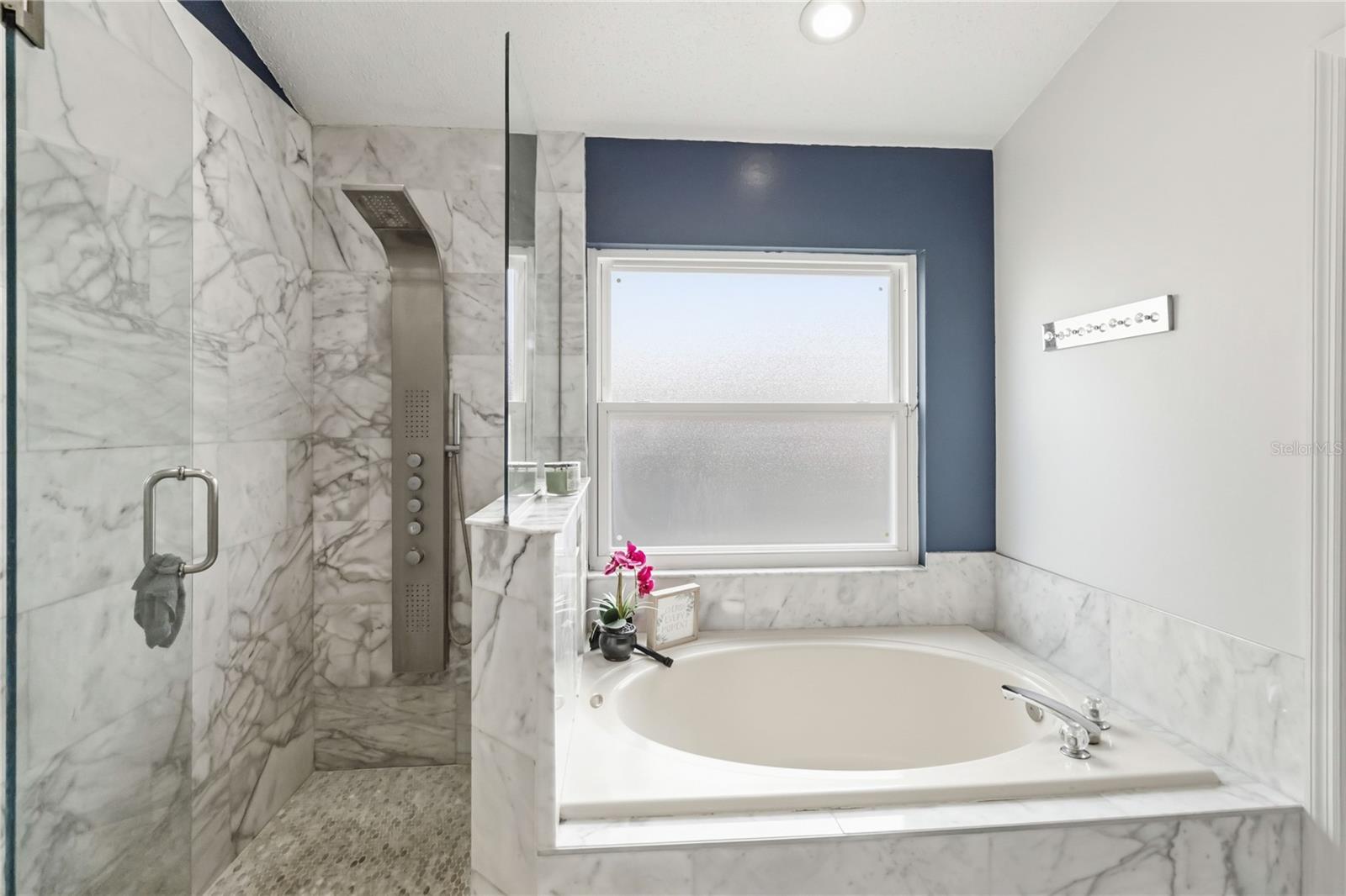 Image 6 of 37 For 148 Weathersfield Avenue