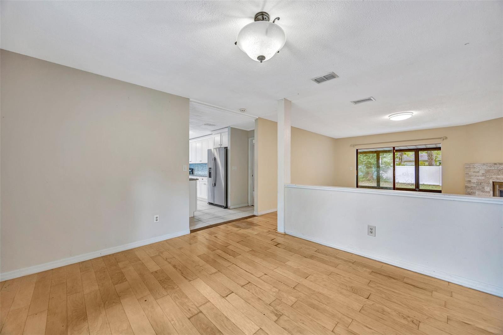 Image 23 of 53 For 407 1st Avenue Ne