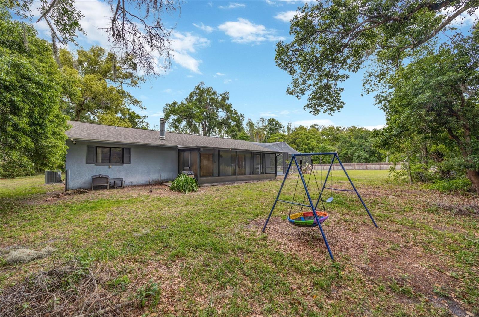 Image 43 of 53 For 407 1st Avenue Ne