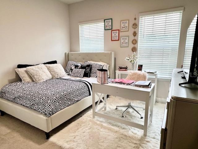 Listing photo id 17 for 8351 Greenway Avenue