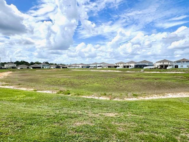 Listing photo id 22 for 8351 Greenway Avenue