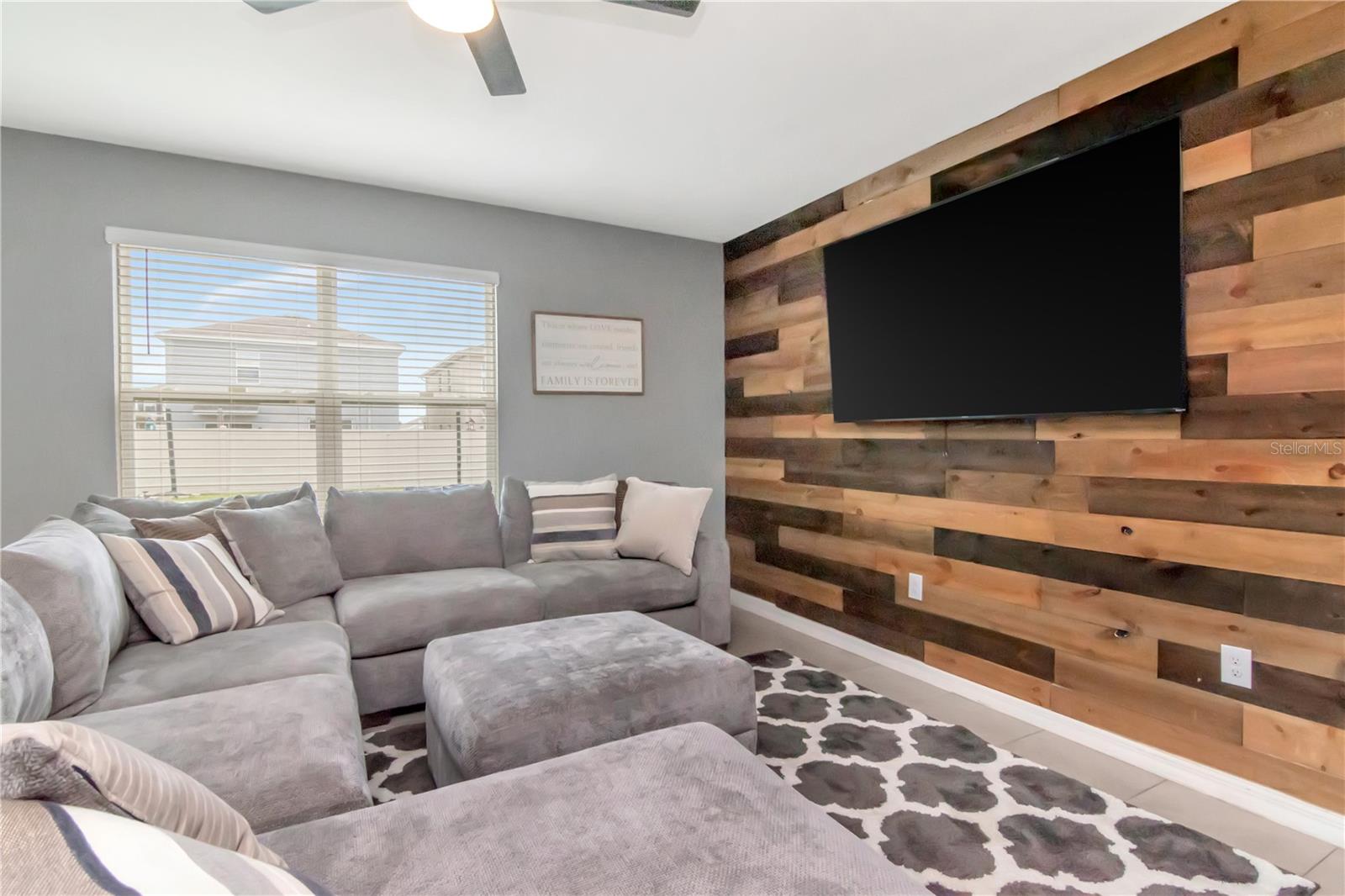 Image 11 of 41 For 33678 Jasper Stone Dr