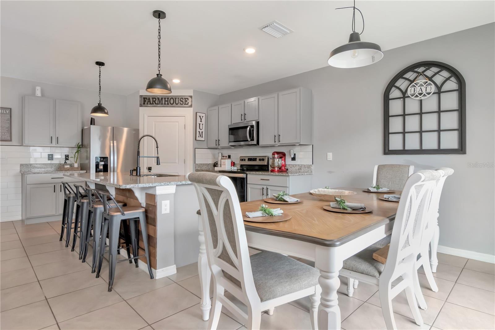 Image 4 of 41 For 33678 Jasper Stone Dr