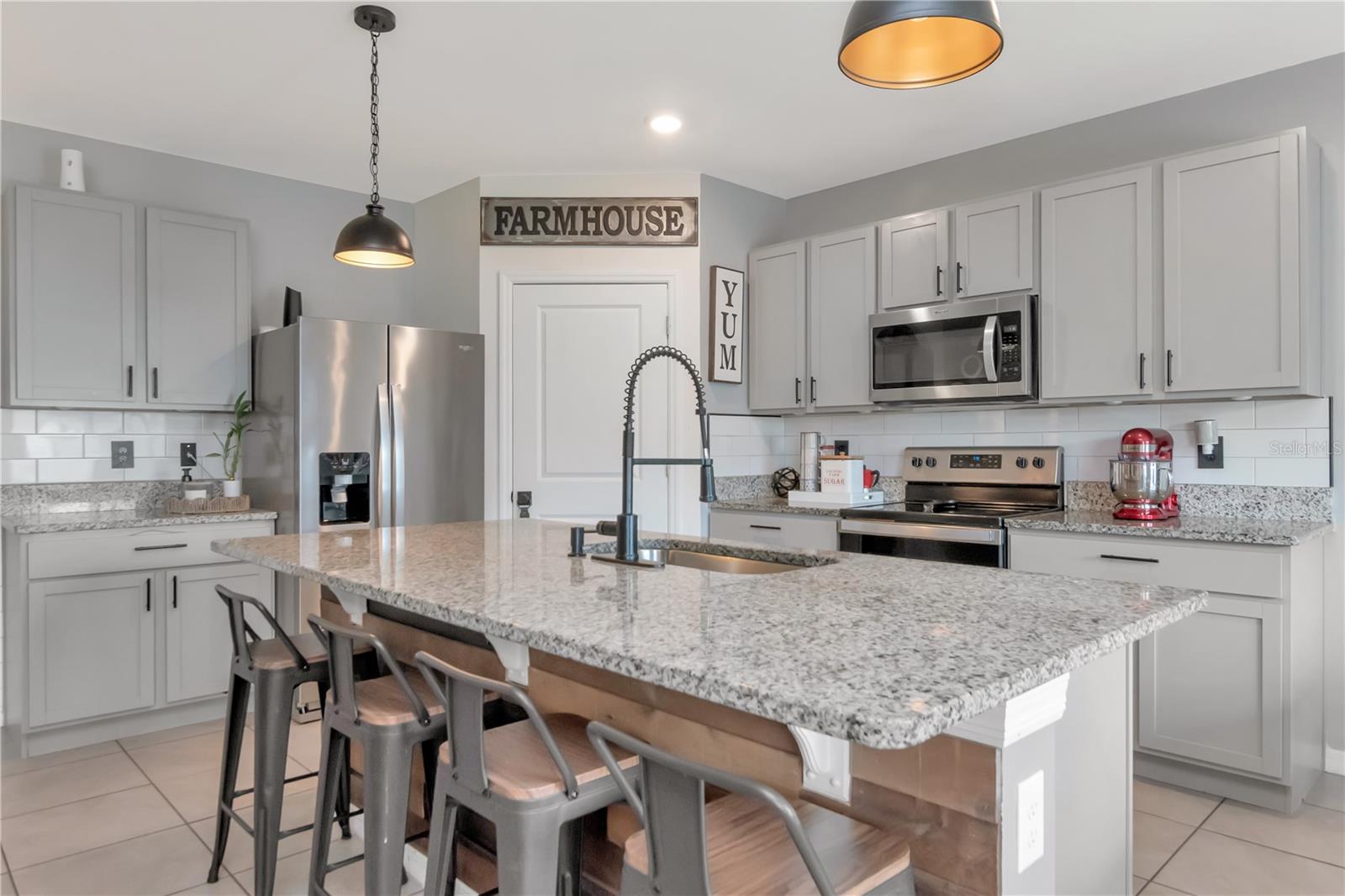 Image 5 of 41 For 33678 Jasper Stone Dr