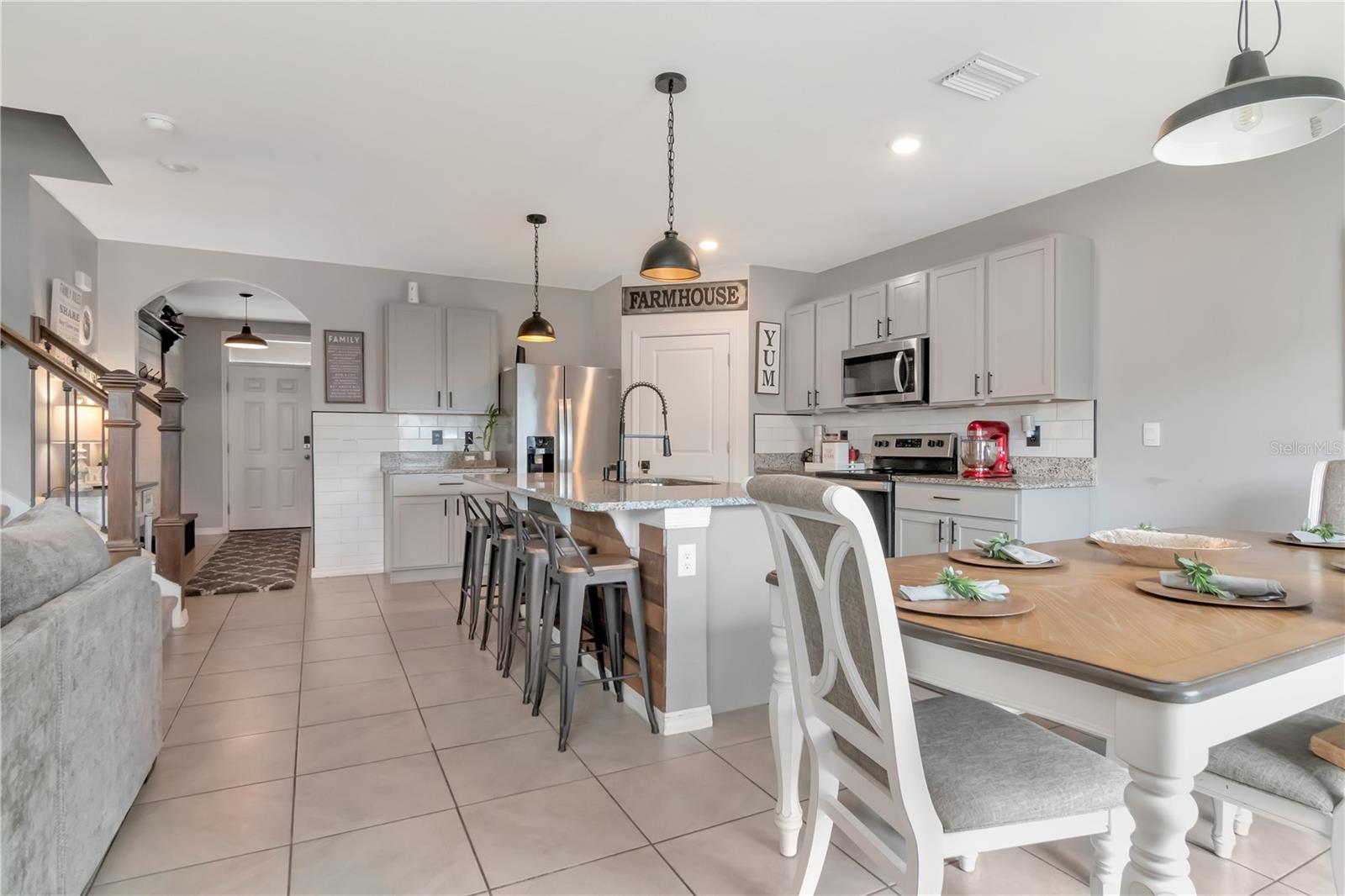 Image 6 of 41 For 33678 Jasper Stone Dr