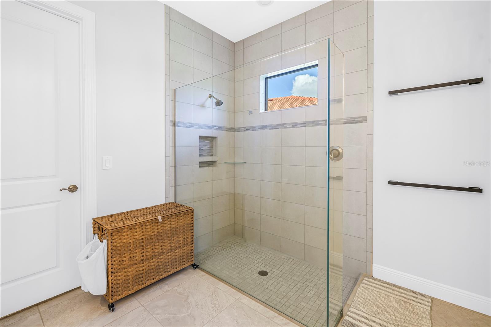 Image 28 of 58 For 4541 Baltry Court