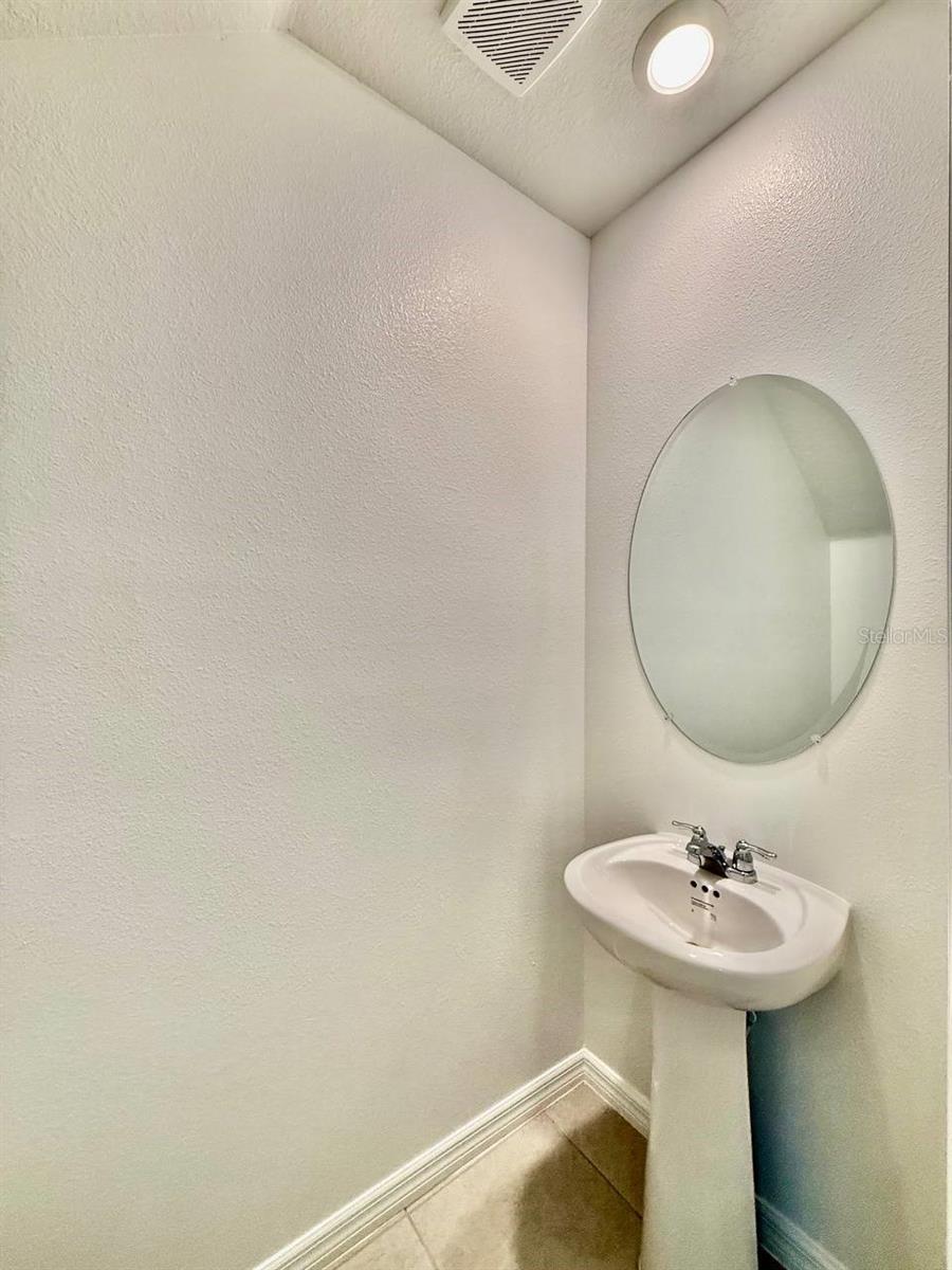 Image 14 of 31 For 10409 Golden Sands Avenue