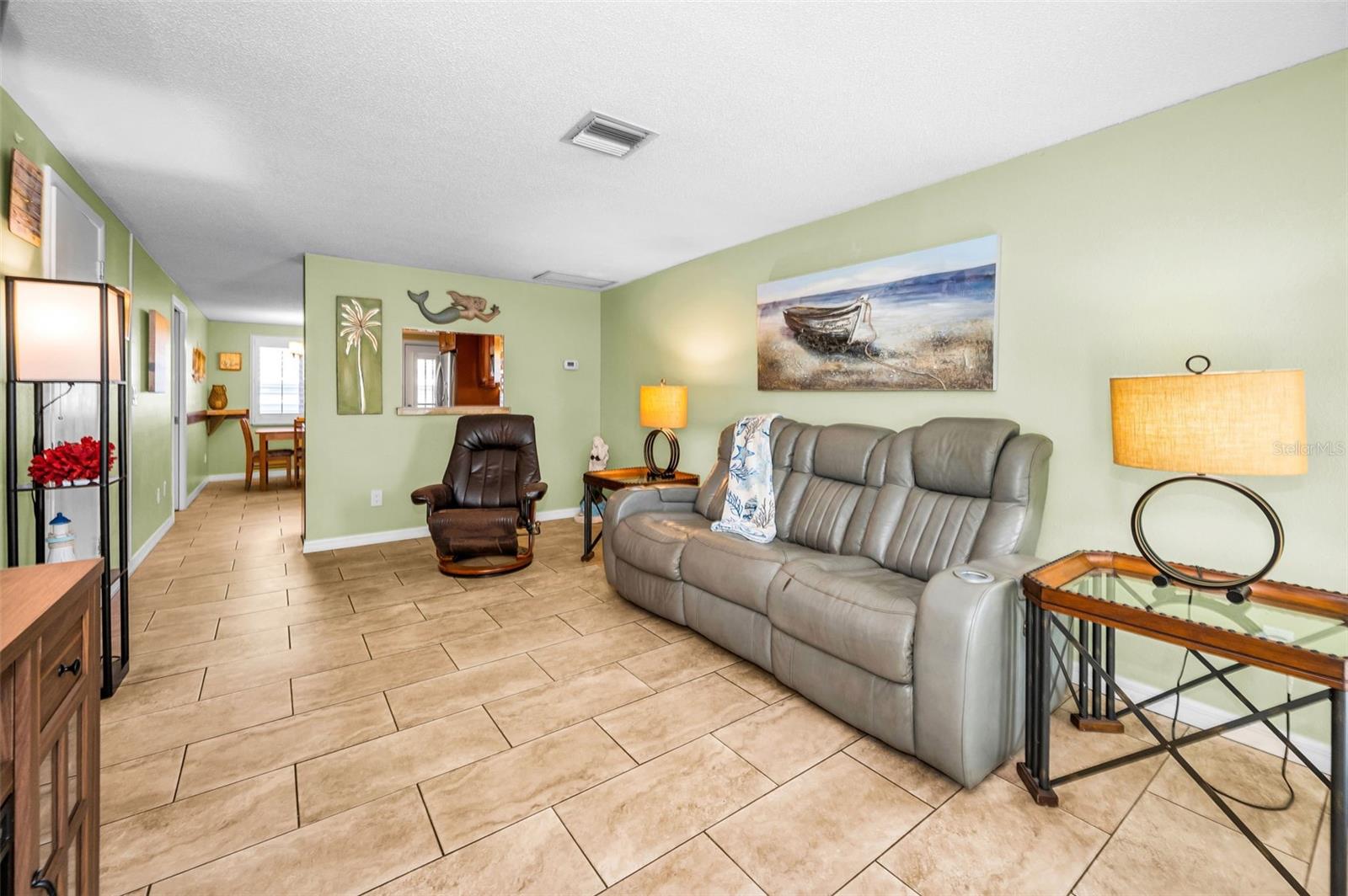 Image 13 of 66 For 1000 Crane Court