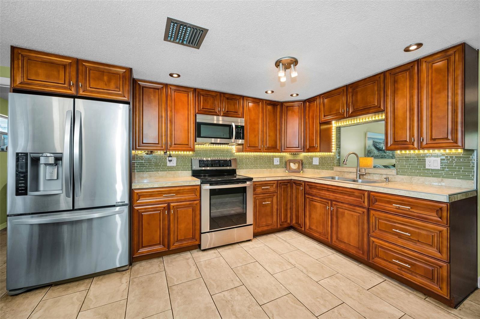 Image 14 of 66 For 1000 Crane Court