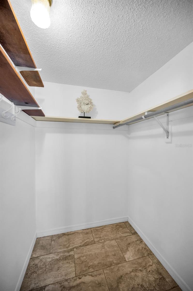 Image 27 of 66 For 1000 Crane Court