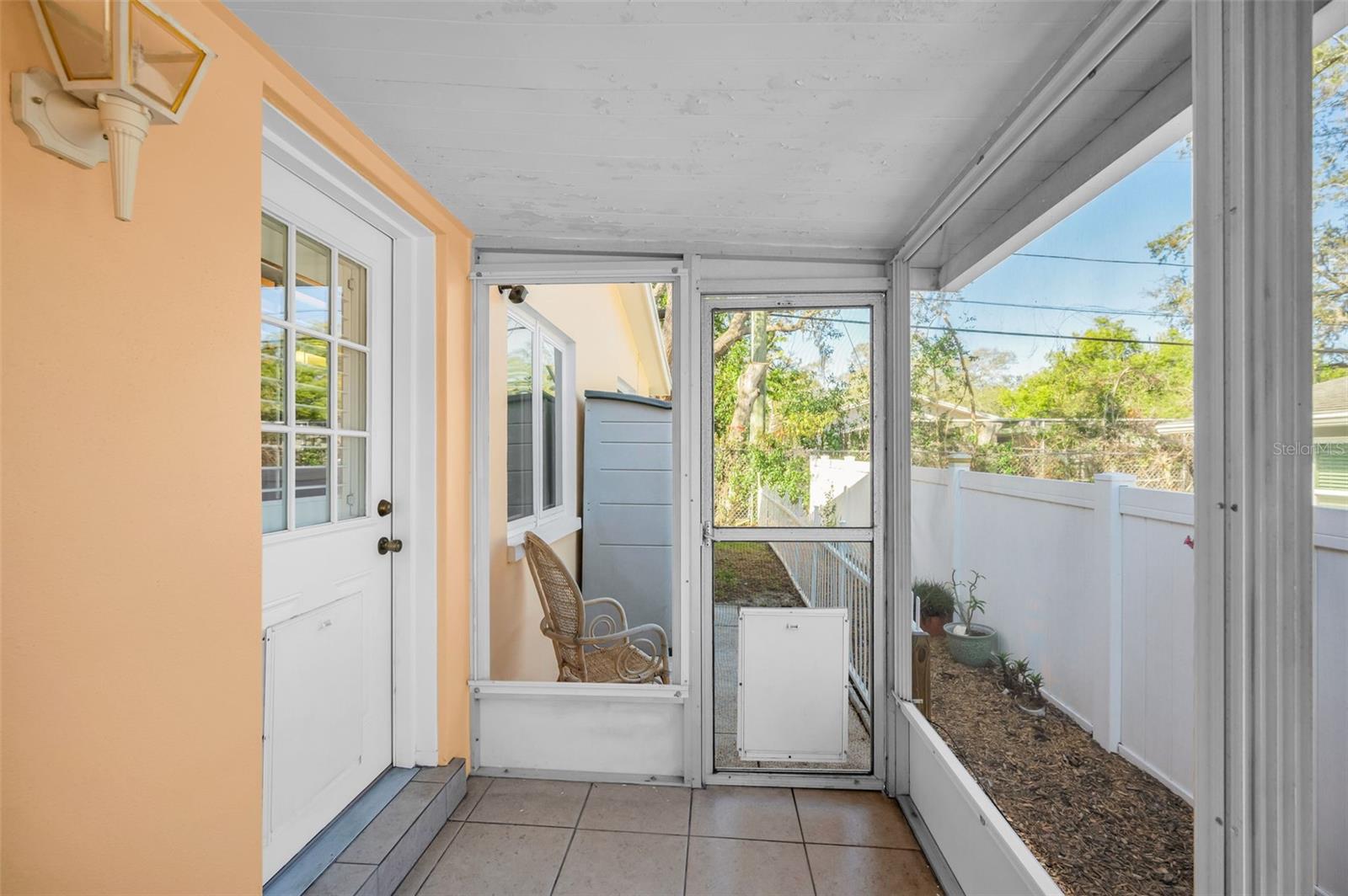 Image 39 of 66 For 1000 Crane Court