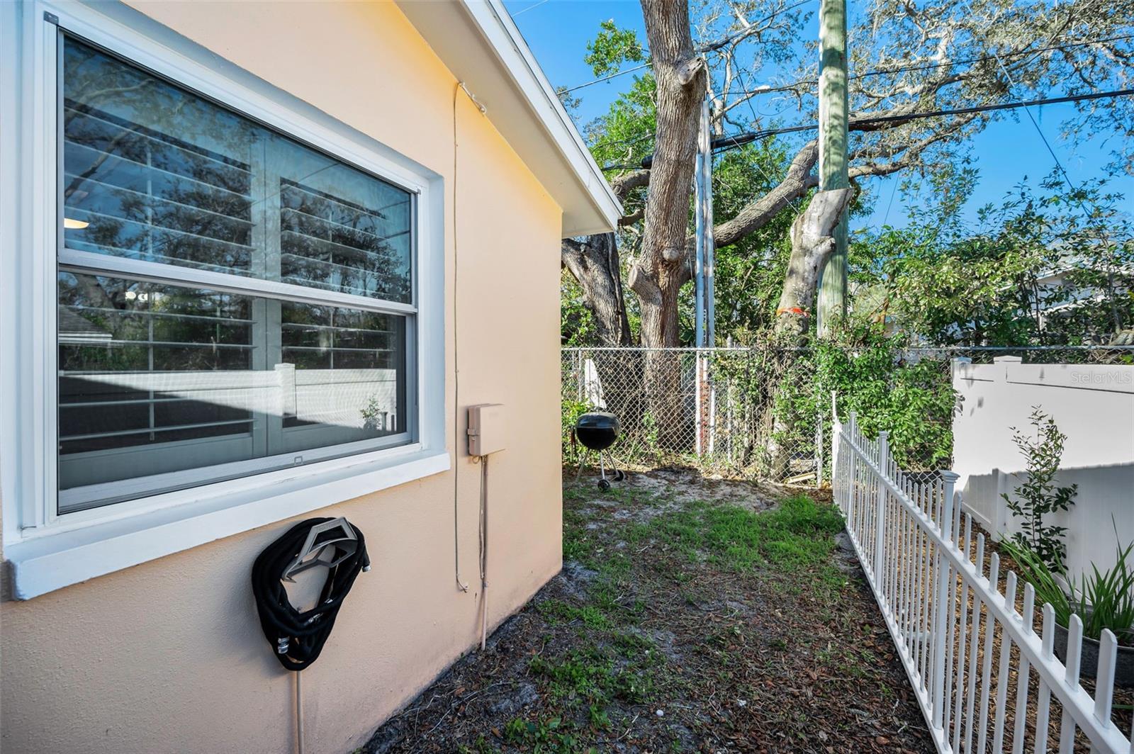 Image 40 of 66 For 1000 Crane Court