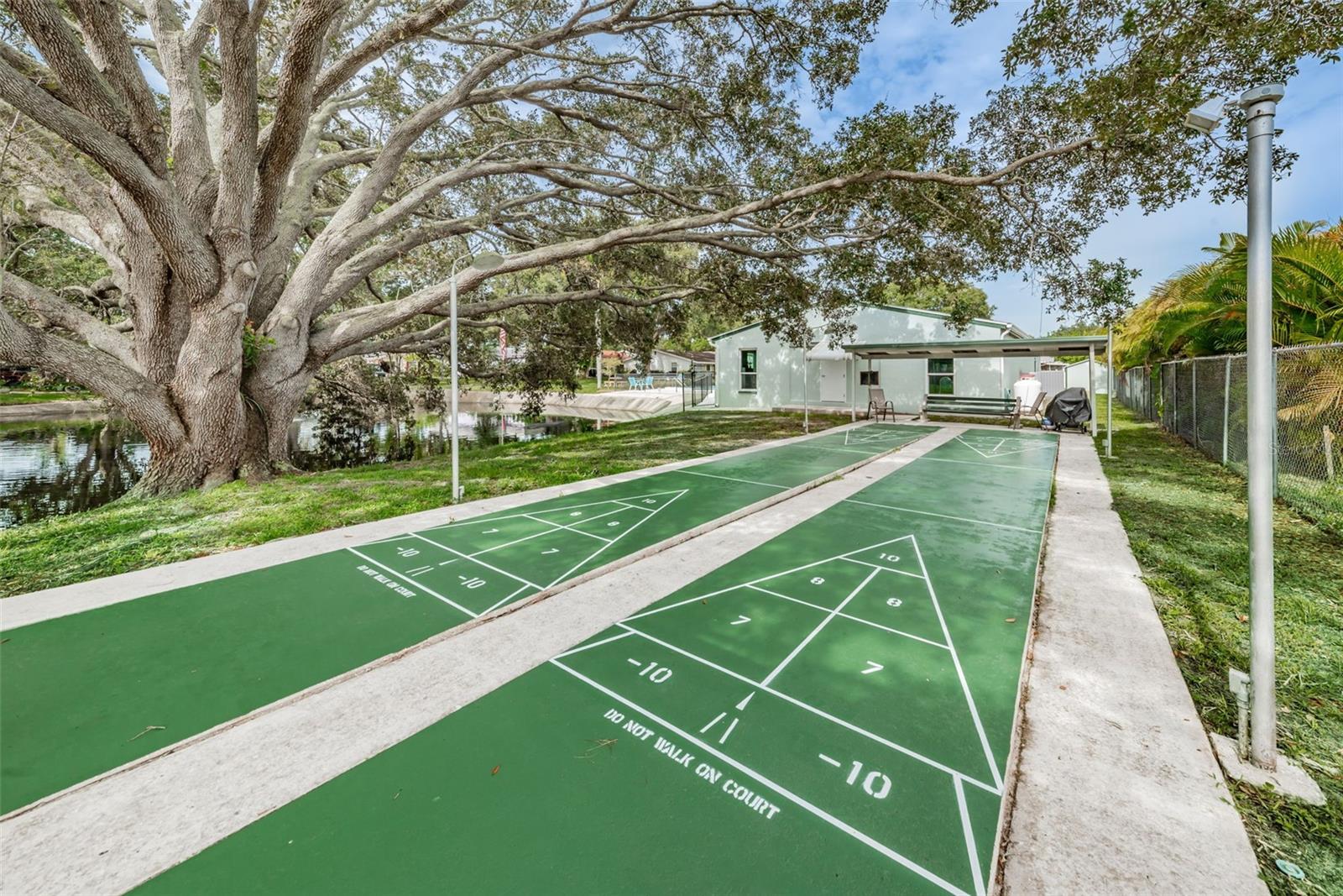 Image 63 of 66 For 1000 Crane Court