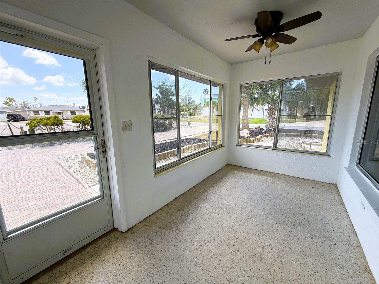 Image 10 of 30 For 500 140th Avenue E