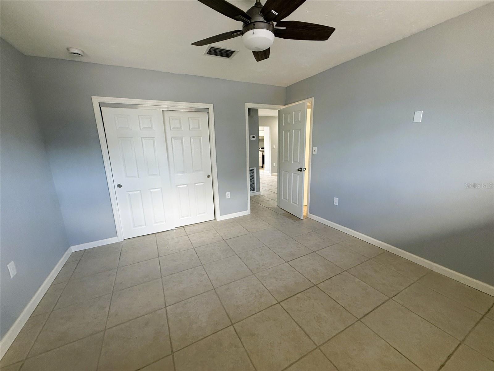 Image 13 of 30 For 500 140th Avenue E