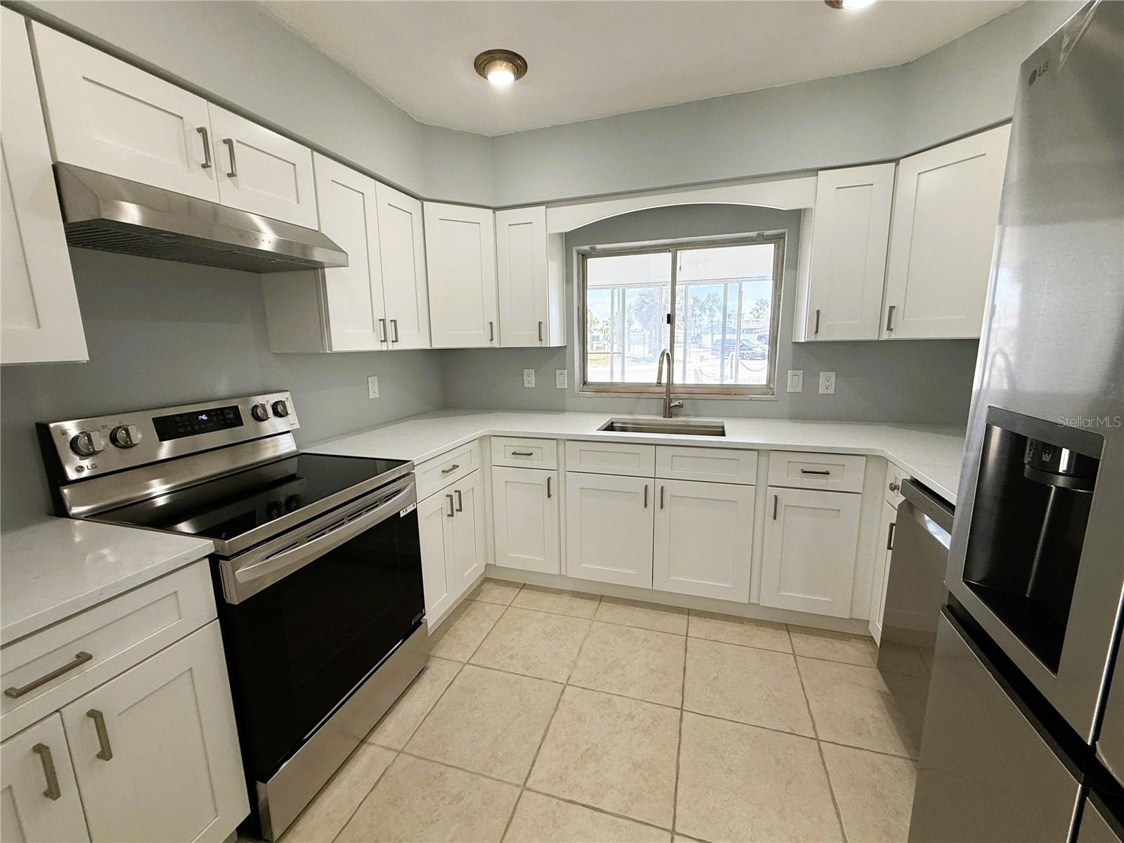 Image 5 of 30 For 500 140th Avenue E