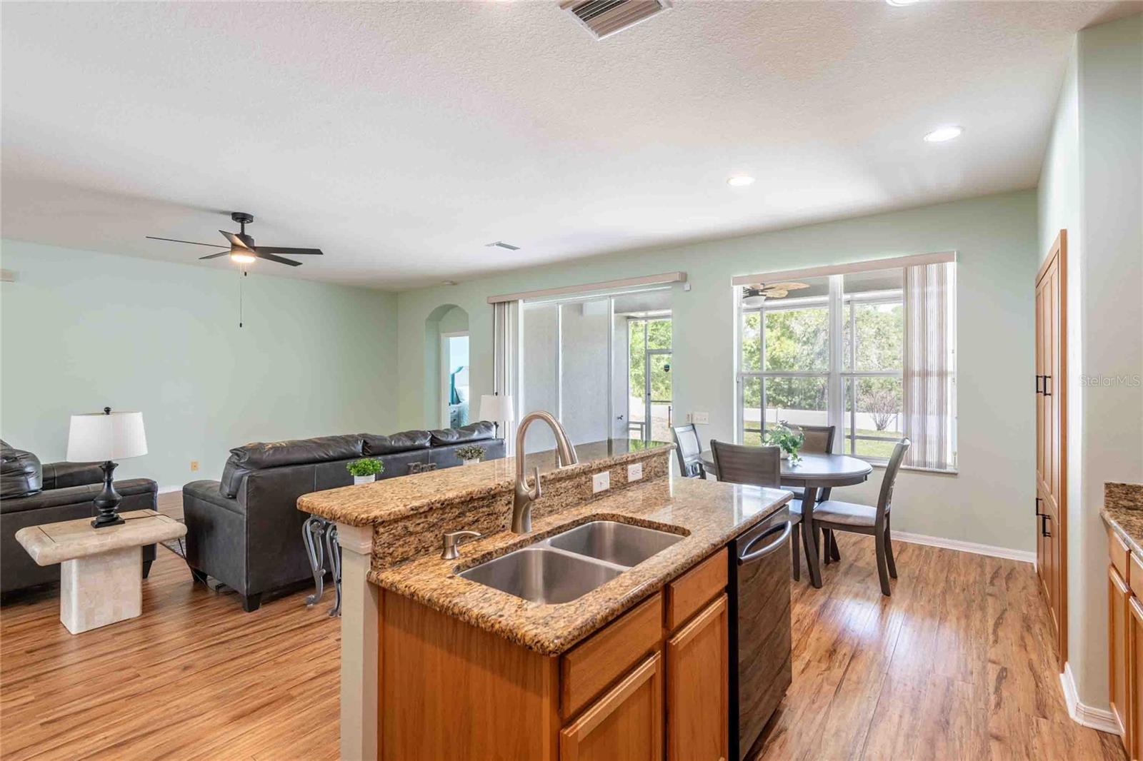 Image 19 of 42 For 9101 Luncarty Drive