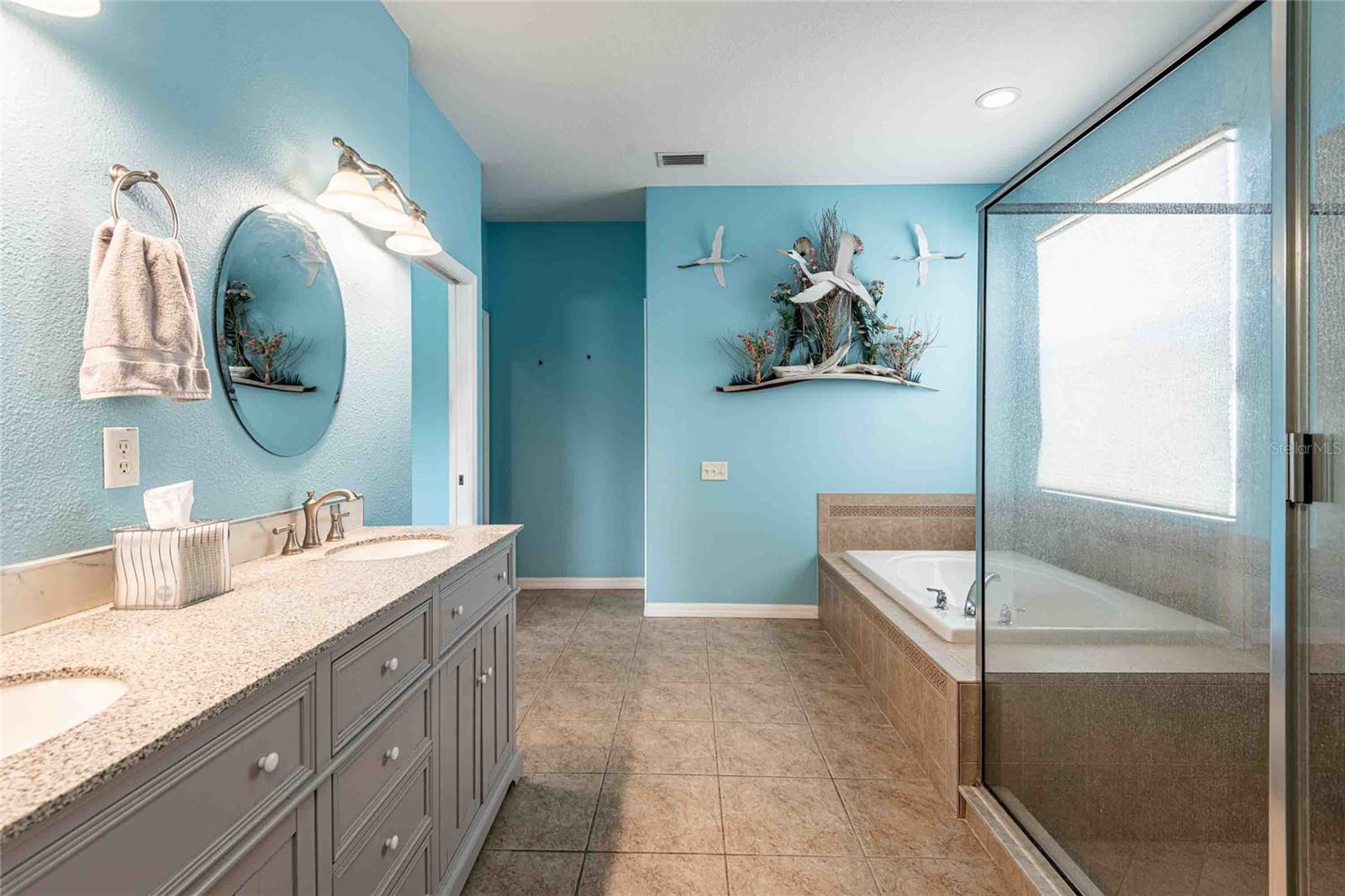 Image 26 of 42 For 9101 Luncarty Drive