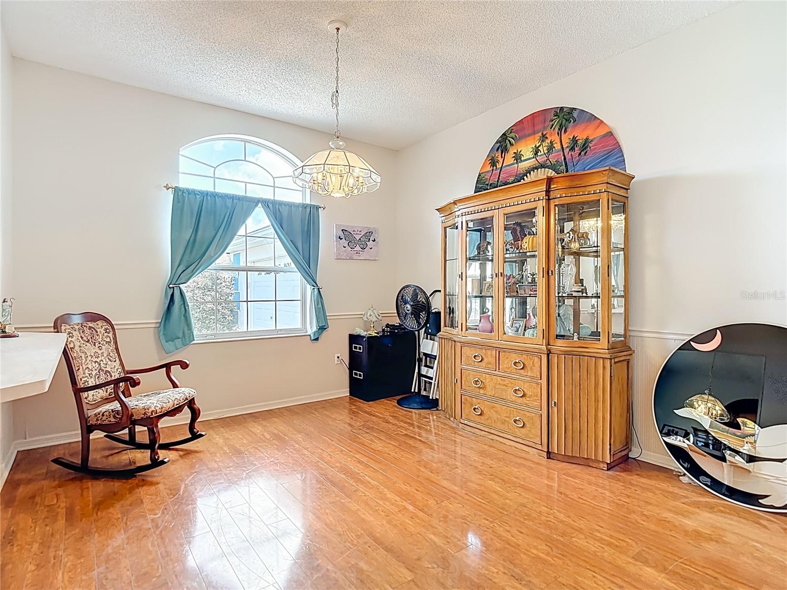 Image 6 of 32 For 8410 Maybelle Drive