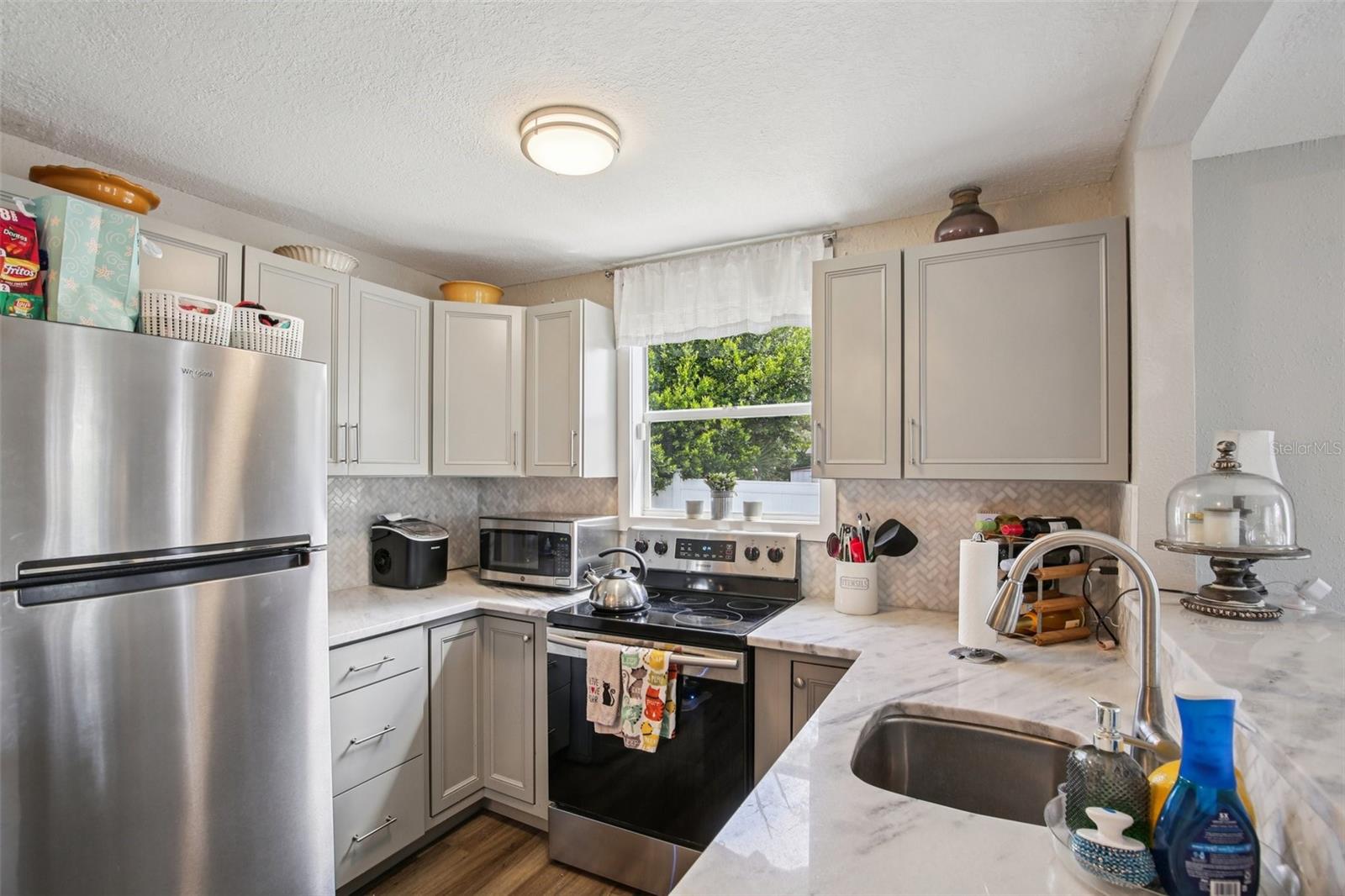 Image 12 of 29 For 4801 Emerson Avenue S