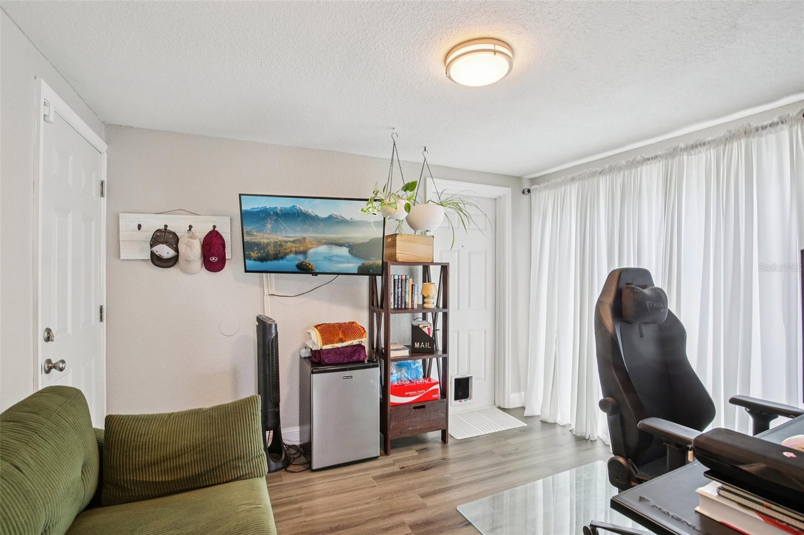 Image 14 of 29 For 4801 Emerson Avenue S