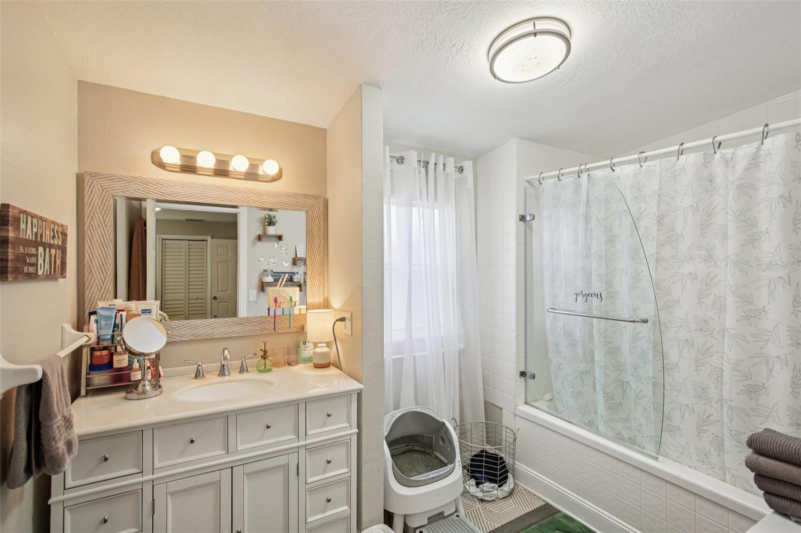 Image 20 of 29 For 4801 Emerson Avenue S