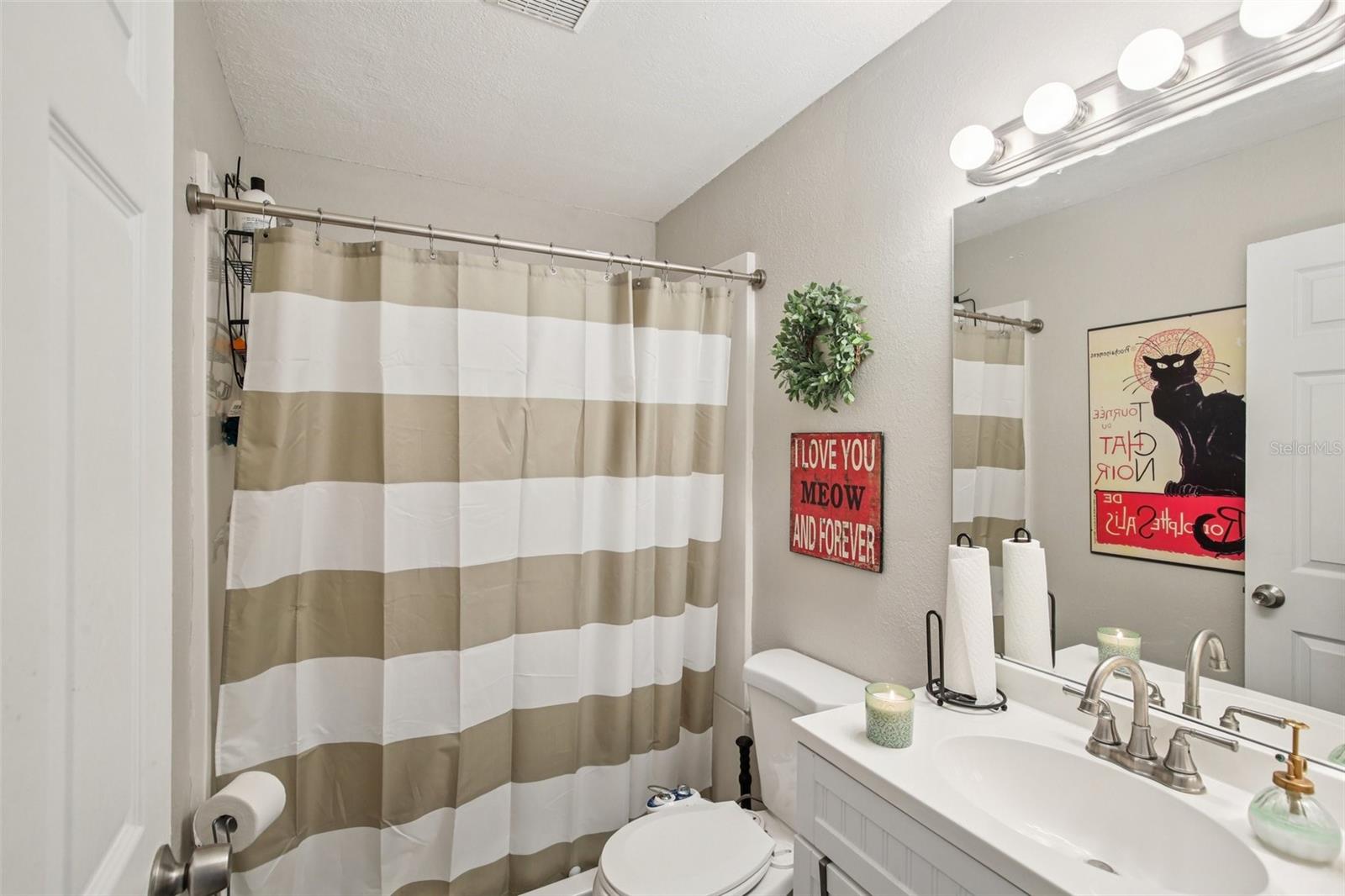 Image 22 of 29 For 4801 Emerson Avenue S