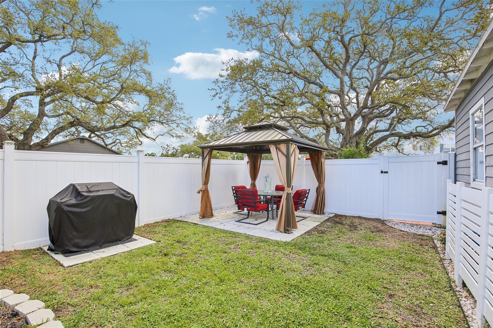 Image 26 of 29 For 4801 Emerson Avenue S