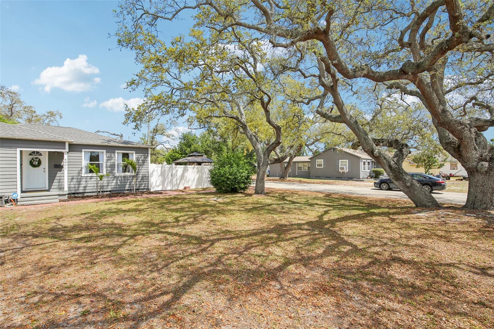 Image 3 of 29 For 4801 Emerson Avenue S