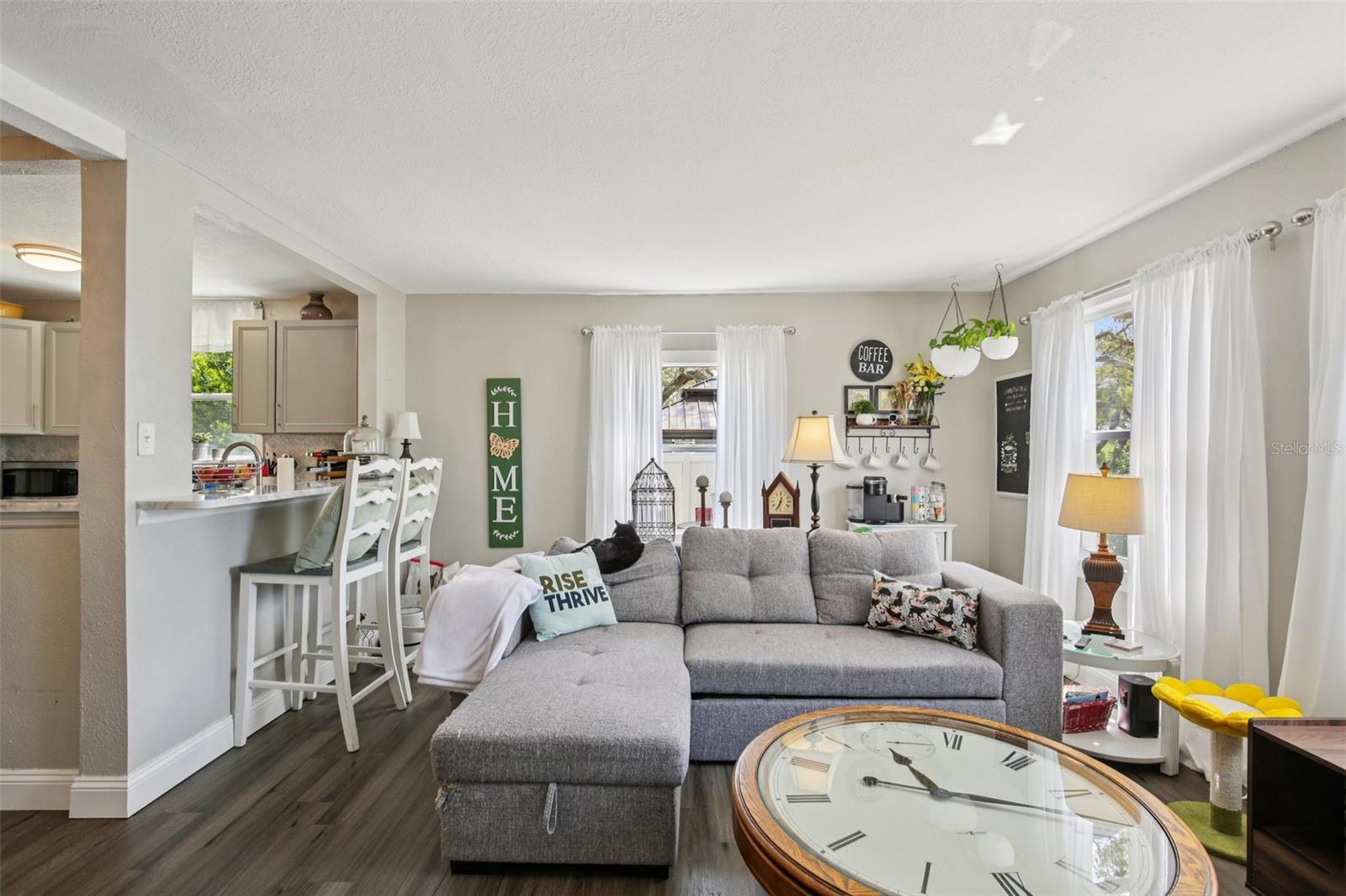 Image 6 of 29 For 4801 Emerson Avenue S