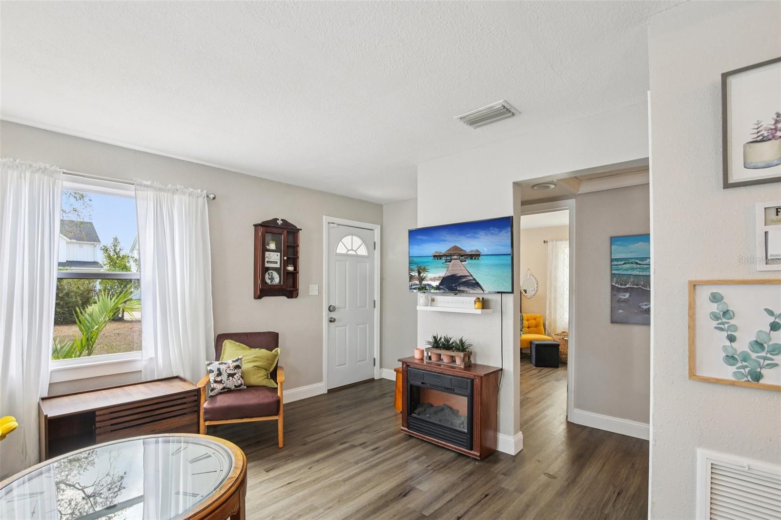 Image 9 of 29 For 4801 Emerson Avenue S