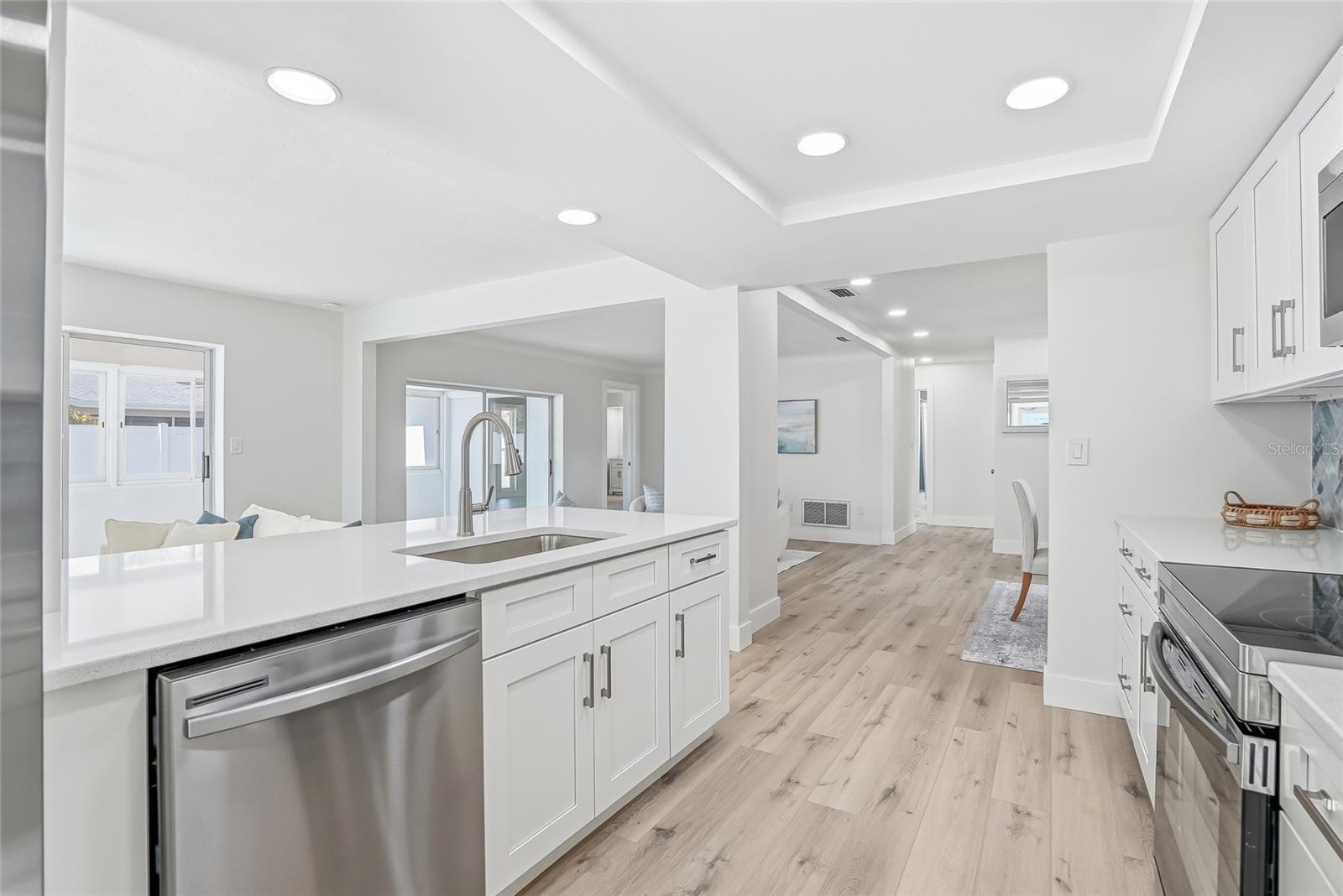 Image 18 of 46 For 5708 Bayshore Drive