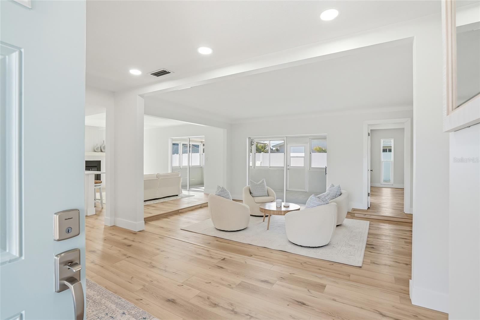 Image 7 of 46 For 5708 Bayshore Drive