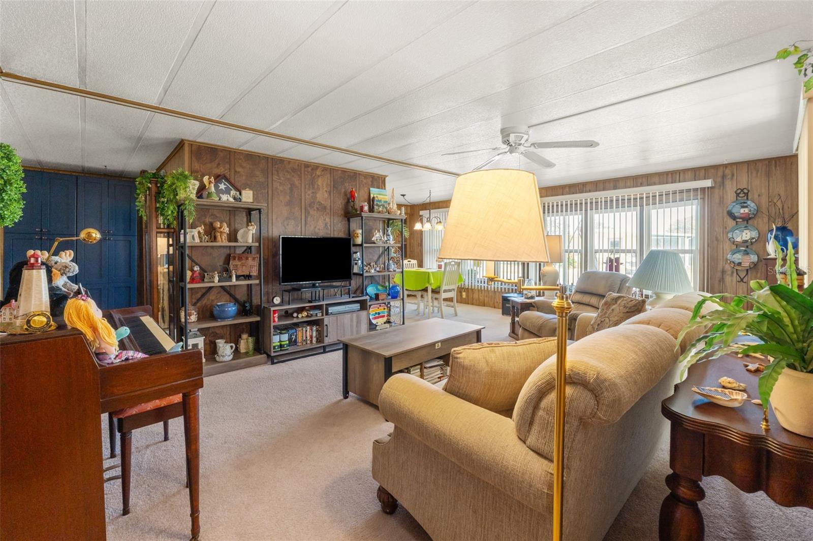 Image 19 of 36 For 15110 Rialto Avenue