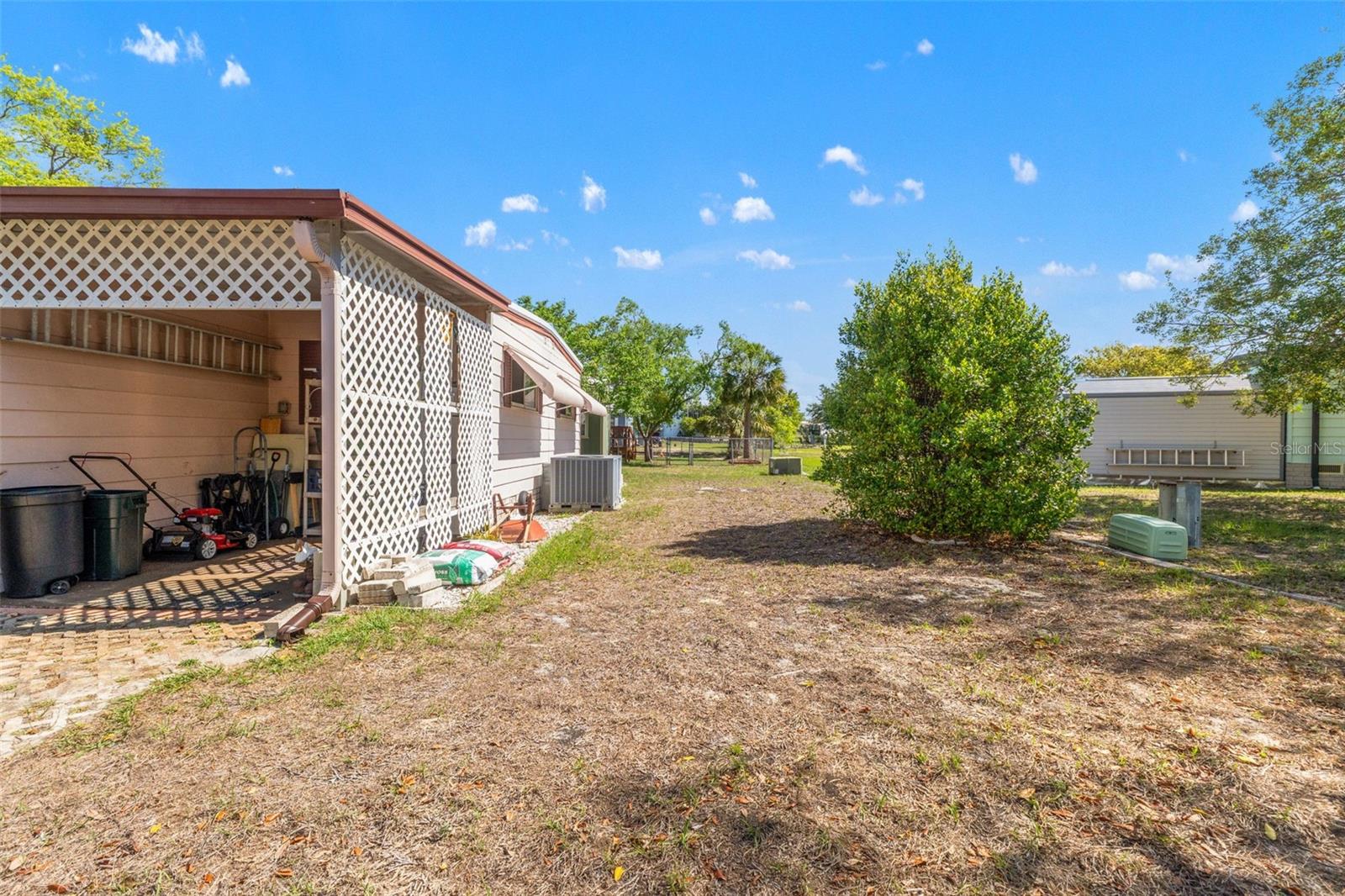 Image 29 of 36 For 15110 Rialto Avenue