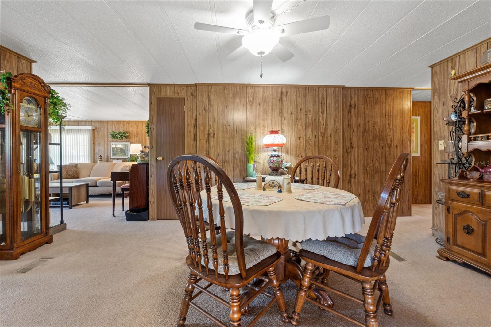 Image 8 of 36 For 15110 Rialto Avenue