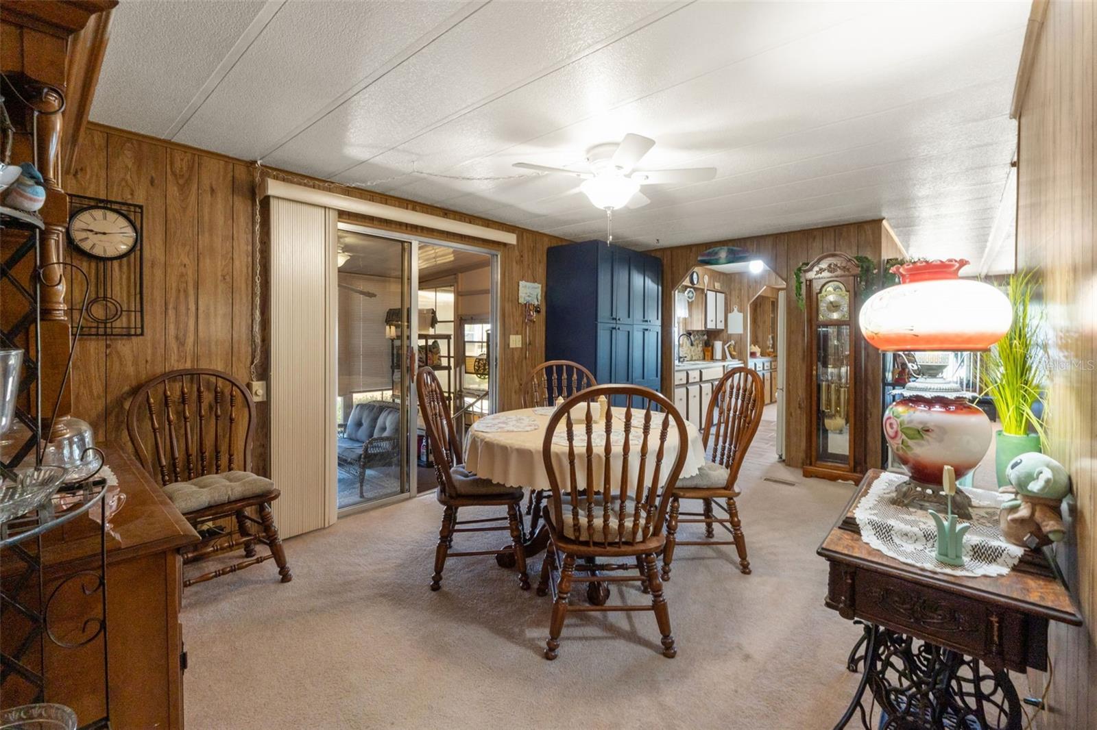 Image 9 of 36 For 15110 Rialto Avenue