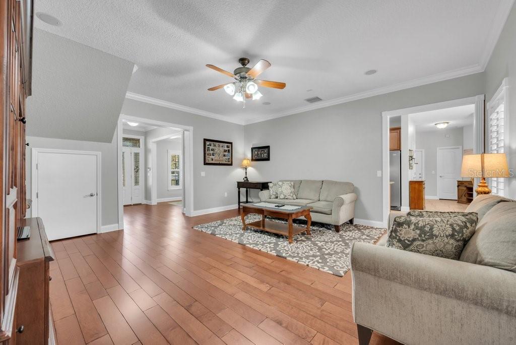 Image 19 of 69 For 3916 Powerline Road