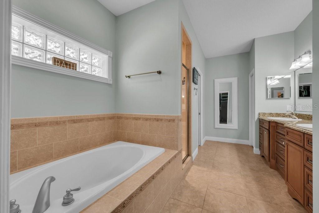 Image 24 of 69 For 3916 Powerline Road