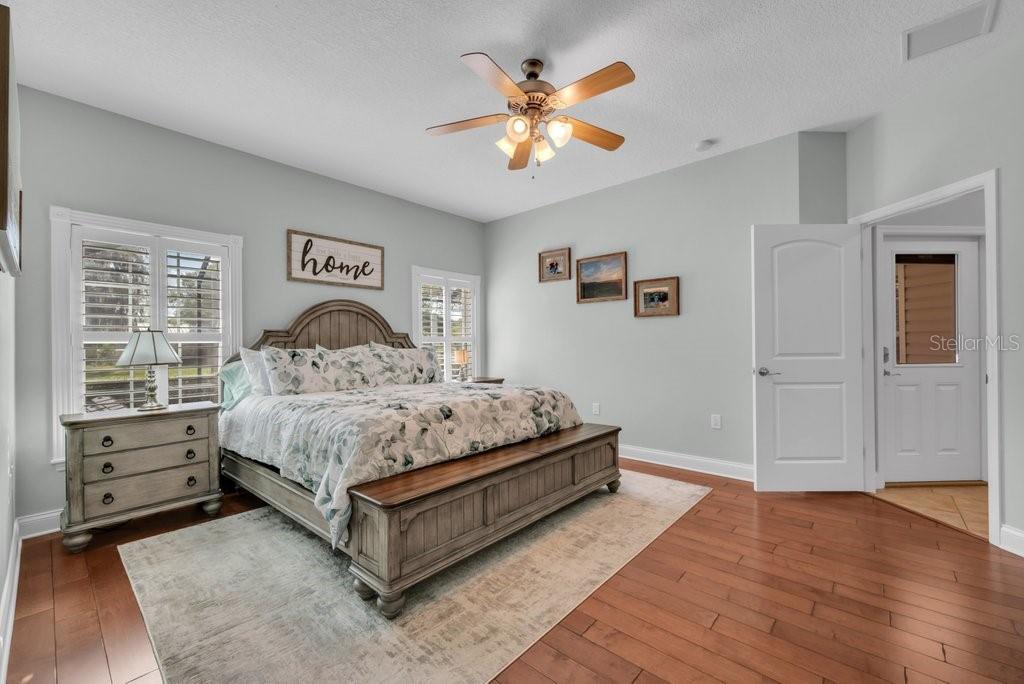 Image 28 of 69 For 3916 Powerline Road